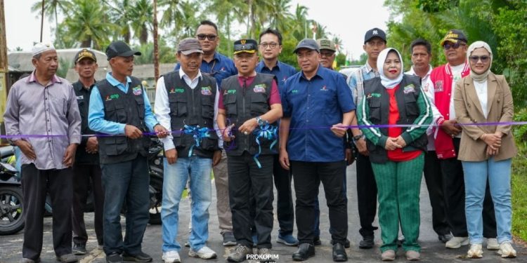 Bupati Meranti Buka Festival Telaga Air Merah ke-VI Tahun 2026 di Kec. Tebingtinggi Barat. (Foto/Humas).
