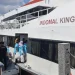 Kapal ferry yang membawa sebanyak 217 PMI Ilegal yang Dideportasi dari Malaysia tiba Batam. (Foto/Dokumentasi).