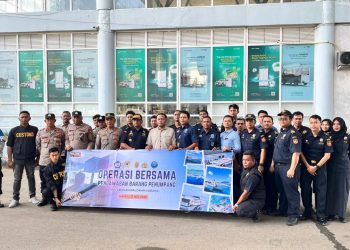 Bea Cukai, Polres Sabang, dan BNNK Perketat Pengawasan Barang Penumpang di Pelabuhan Balohan Sabang. (Foto/Humas).