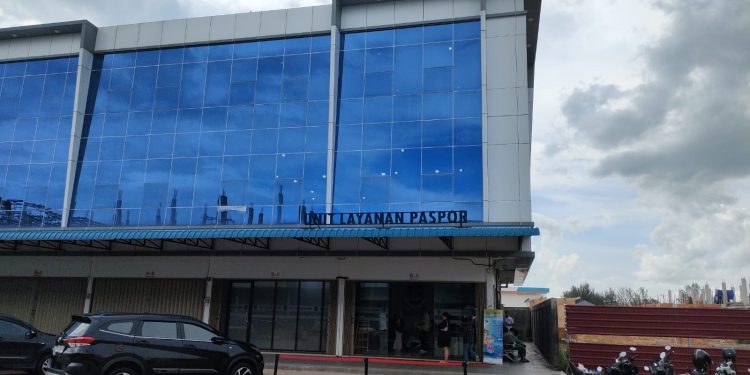 Kantor Unit Pelayanan Imigrasi (ULP) di Bengkong. (Foto/Fuat).