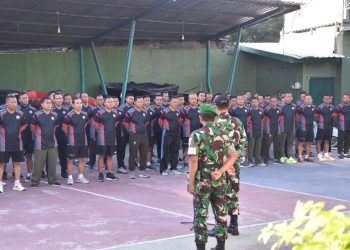 Tingkatkan Kebugaran Fisik, Kodim Demak Gelar Lari Aerobik Rutin. (Foto/Pendim).