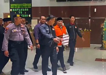 KPK Menahan Mantan Menag Yaqul Cholil Terkait Kasus Dugaan Korupsi Haji. (Foto/Net).