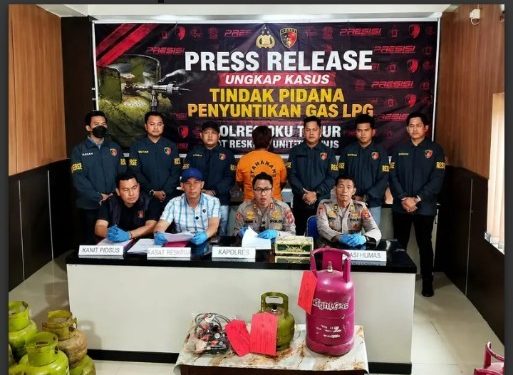 Polres OKU Timur Ungkap Praktik Pengoplosan Gas Elpiji Subsidi, Puluhan Tabung Disita. (Foto/Yesianti).