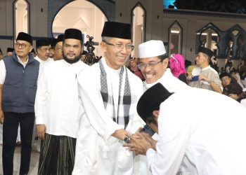 Wali Kota Batam Hadiri Peringatan Tahun Baru Islam 1 Muharram 1448 di Masjid Agung Raja Hamidah. (Foto/Humas).