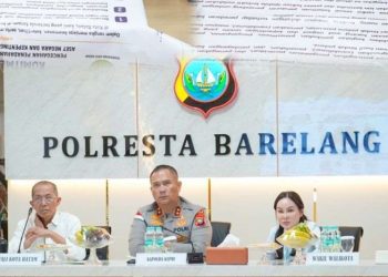 BP Batam, Polda Kepri Dan Pelaku Usaha Scrap Teken Fakta Integritas Putus Mata Rantai Pencurian Aset Publik. (Foto/Humas).