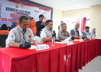 Polda Sumsel Bongkar Praktik IMEI Terhadap Ribuan telpon Selular. (Foto/Arlan).