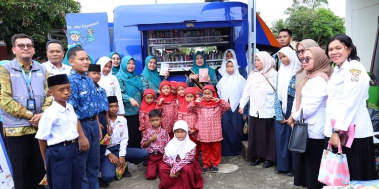 Safari Kerja Ketua TP PKK Asahan: Tinjau PAUD Qur’an Kisaran, Galeri UP2K, dan Taman Baca Iman. (Foto/Sabungan).