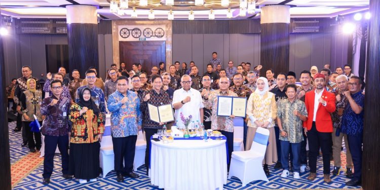 Wamenaker: Perjanjian Kerja Bersama Cerminkan Hubungan Industrial yang Sehat. (Foto/Humas).