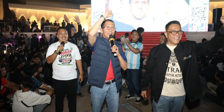 Wali Kota Batam Nobar Laga Puncak Spanyol Vs Aregentina Piala Dunia 2026. (Foto/Istimewa).