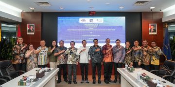 Para pejabat BP Batam foto bersama teken nota Kesepahaman Pengembangan KEK Tanjung Sauh. (Foto/Humas).