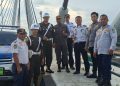 Patroli Gabungan Tertibkan Parkir  Di Jembatan Bbarelang. (Foto/Humas).