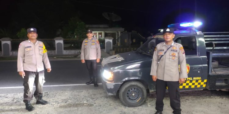 Tekan Kriminalitas Malam Hari Polsek Pangkalan Susu Gelar Patroli Antisipasi 3C . (Foto/Jhon)