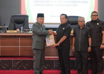 Wakil Wali Kota Jnjikan Bonus Pada Atlet Batam Jika Meraih Juara di POPDA Kepri. (Foto/Zaini).