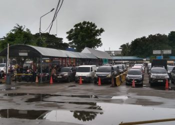 Calo Tiket Masih Marak di Pelabuhan Roro Tanjung Uban Bintan. (Foto/Fuat).