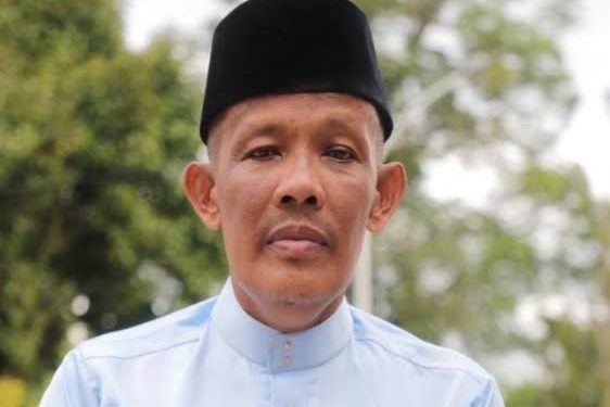 Sekretaris Daerah (Sekda) Kabupaten Lingga, Armia yang menyalahgunakan wewenang. (Foto/Istimewa).