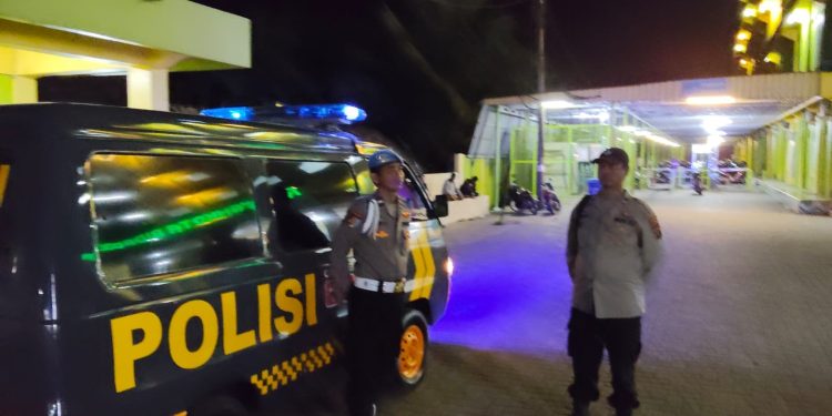 Antisipasi Geng Motor dan Kejahatan 3C, Polsek Gebang Patroli Blue Light. (Foto/Jhon).