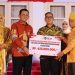 Gubernur Kepri Serahkan Tali Asih Kepada Veteran Bersempena HUT ke-81 RI di Gedung Daerah. (Foto/Istimewa).