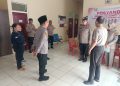 Kapolres Langkat tinjau fasilitas dan pasien di Klinik Polres. (Foto/Jhon).