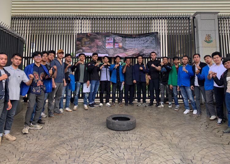 Sungai Keruh, Air Bersih Langka: IMATARA Desak DPRD Muratara Benahi Akar Masalah. (Foto/Igo).