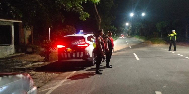 Patroli Blue Light Sat Samapta Polres Langkat Cegah Geng Motor Dan Kejahatan Jalanan.(Foto/Jhon).