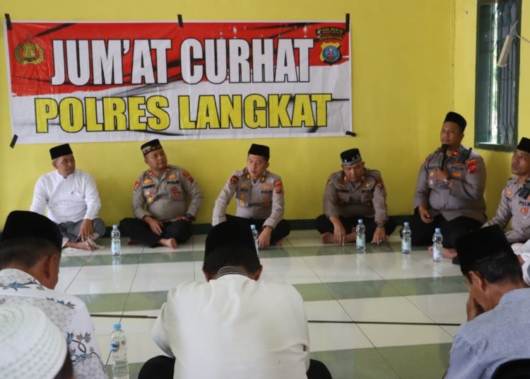 Jumat Curhat Polres Langkat, Perkuat Kamtibmas Bersama Masyarakat Banyumas. (Foto/Jhon).