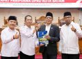 Walikota Batam Amsakar Achmad dan Ketua DPRD Kota Batam. (Foto/Istimewa).