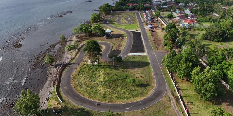 PLN Maluku Manfaatkan FABA untuk Penataan Sirkuit Selawaring Tidore. (Foto/Humas).