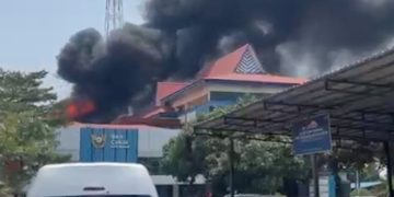 Kantor Bea Cukai Batam Dilalap Sijago Merah, Diduga Tempat penyimpanan Barang Bukti. (FotoDokumentasi).