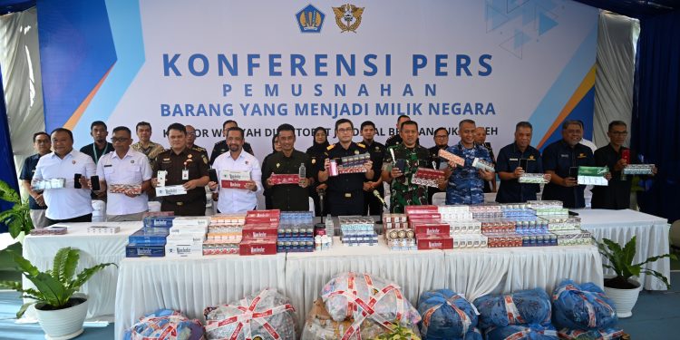 Kanwil Bea Cukai Aceh Musnahkan BB Hasil Penindakan Senilai Rp1,83 Miliar . (Foto/Humas).