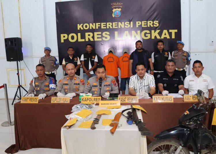 Polisi Ungkap Kasus Pembunuhan di Kuala, Dua Terduga Pelaku Diamankan. (Foto/Humas).