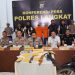 Polisi Ungkap Kasus Pembunuhan di Kuala, Dua Terduga Pelaku Diamankan. (Foto/Humas).