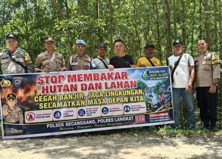 Cegah Karhutla Sejak Dini, Polsek Secanggang Ajak Warga Stop Bakar Sampah.(Foto/Jhon).