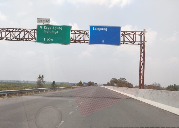 Kondisi Jalan Tol Kayu Agung Palembang Rusak Parah Dan Bergelombang. (Foto/Fuat)