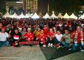 Wali Kota Batam Amsakar Achmad, nonton bareng bersama ribuan warga menyambut kemenangan Timnas Indonesia. (Foto/Humas).